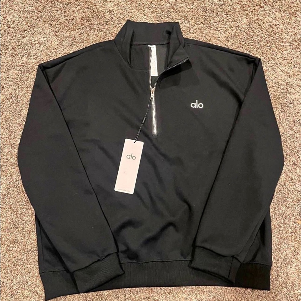 ALO Yoga Men’s Black Half-Zip Pullover